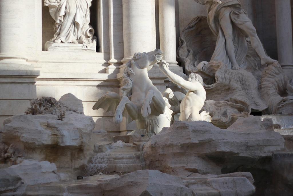 Apartment Near Trevi Fountain Rome Exterior photo